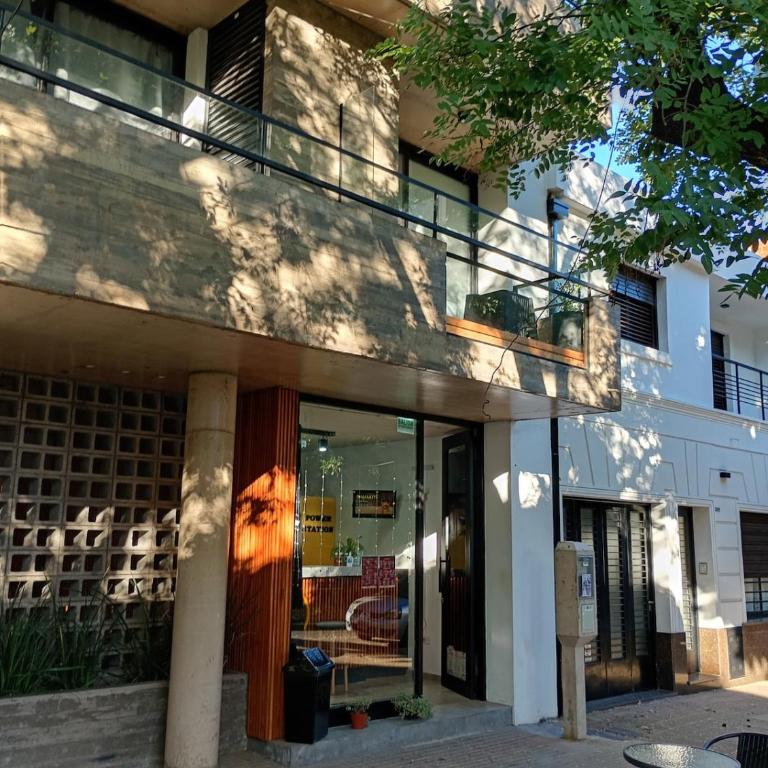 Loft moderno con balcón y luz natural - La Plata - Estudio Estándar - 4
