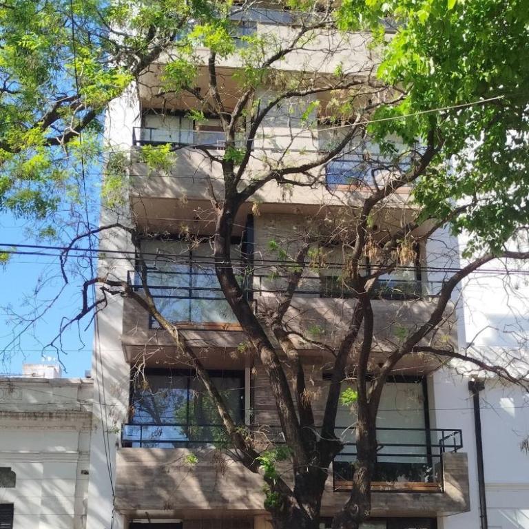 Loft moderno con balcón y luz natural - La Plata - Estudio Estándar - 5