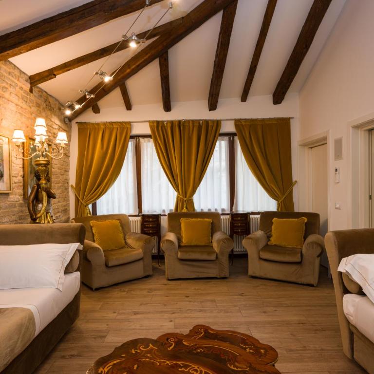 Cà de l'oca 4327 in The Heart of Venice - Three-Bedroom Deluxe Apartment - 42
