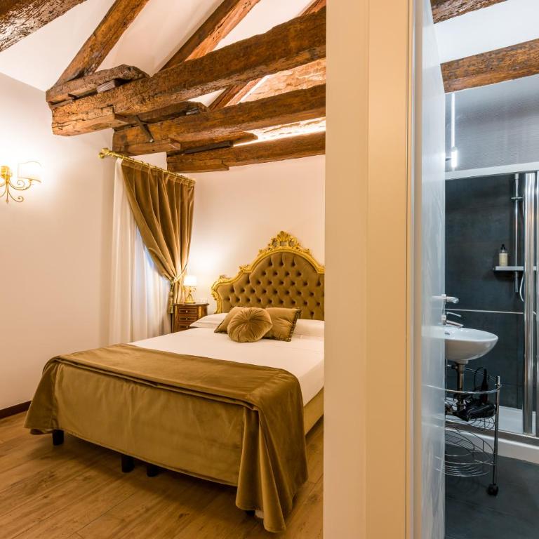 Cà de l'oca 4327 in The Heart of Venice - Three-Bedroom Deluxe Apartment - 26