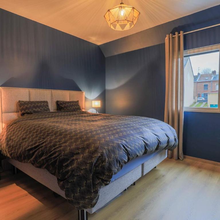 La Maison Ridoux - Spa Centre 8 min Cathedrale - Apartment - 4