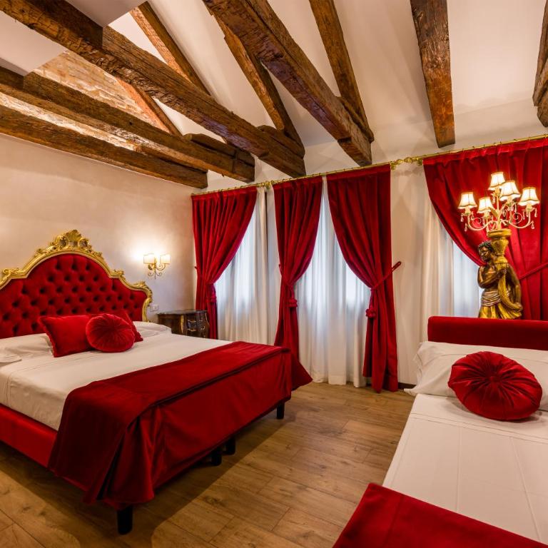 Cà de l'oca 4327 in The Heart of Venice - Three-Bedroom Deluxe Apartment - 11