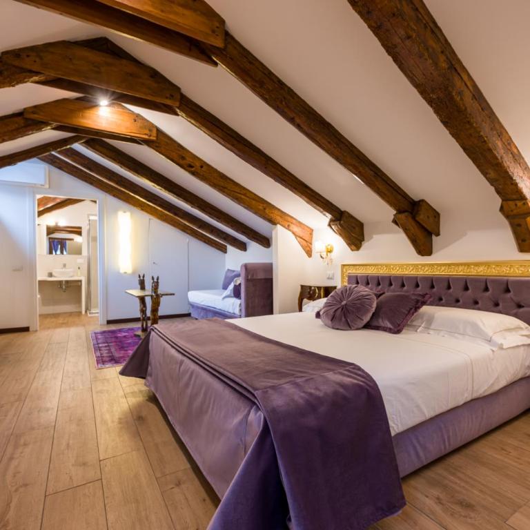 Cà de l'oca 4327 in The Heart of Venice - Three-Bedroom Deluxe Apartment - 3