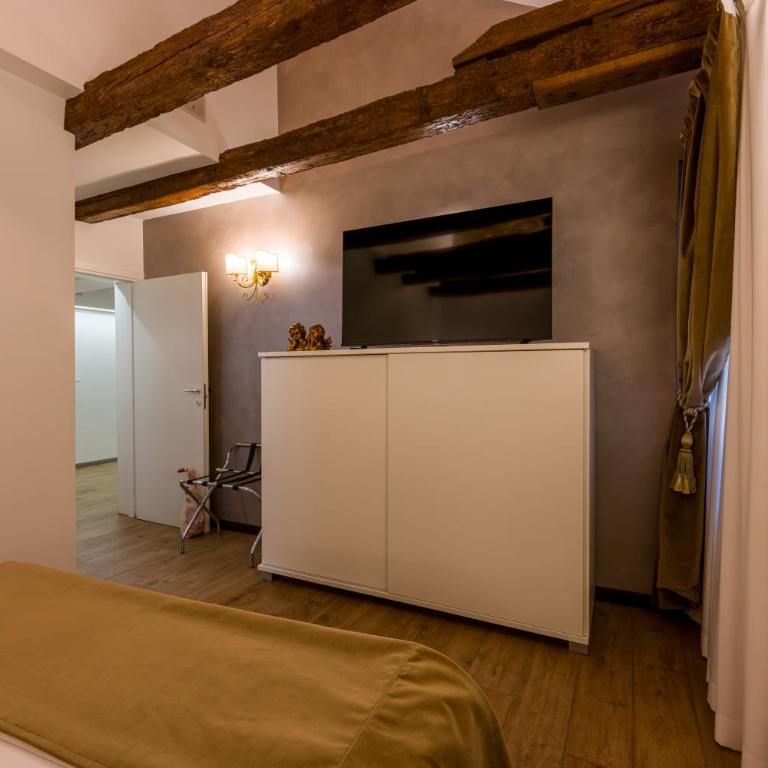 Cà de l'oca 4327 in The Heart of Venice - Three-Bedroom Deluxe Apartment - 22