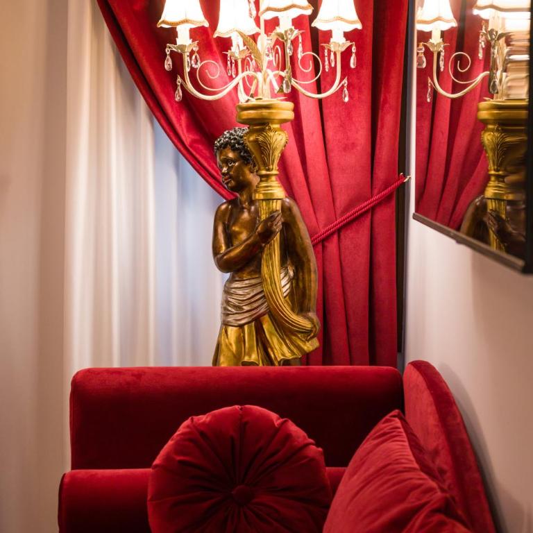 Cà de l'oca 4327 in The Heart of Venice - Three-Bedroom Deluxe Apartment - 14