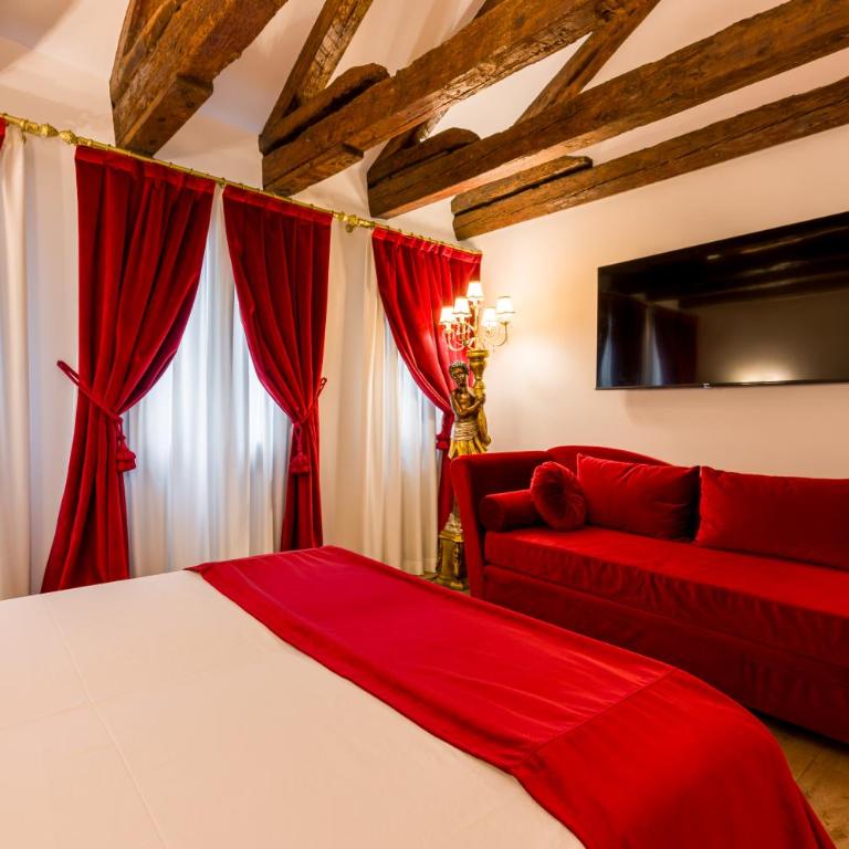 Cà de l'oca 4327 in The Heart of Venice - Three-Bedroom Deluxe Apartment - 15