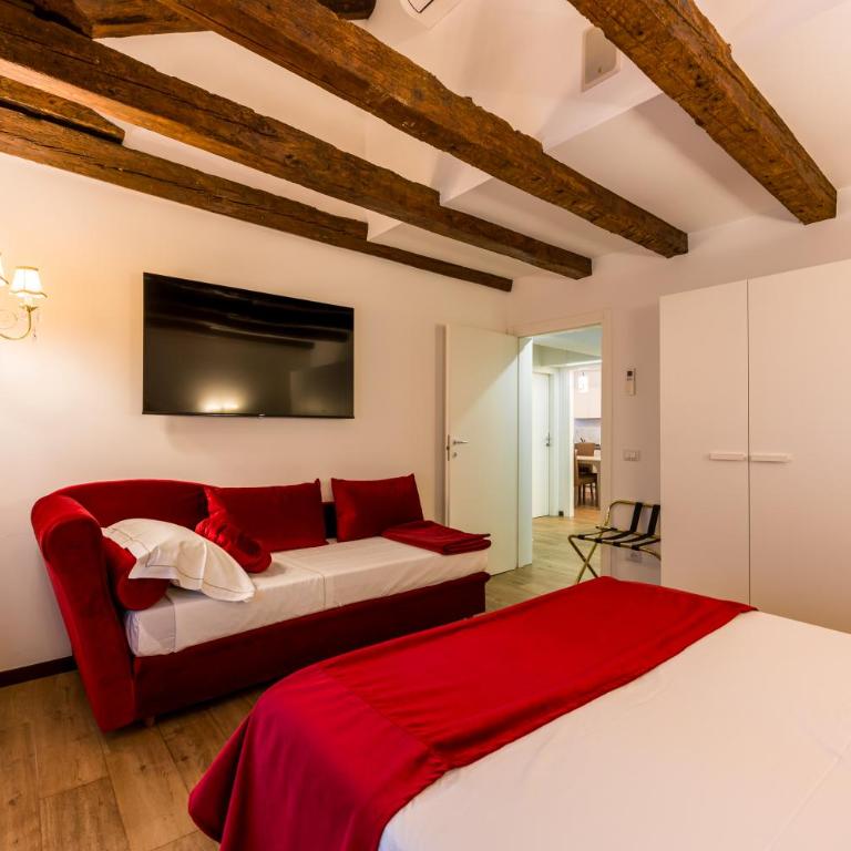 Cà de l'oca 4327 in The Heart of Venice - Three-Bedroom Deluxe Apartment - 16