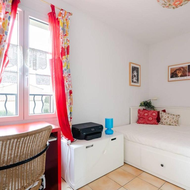 Villa spacieuse avec parking, jardin, animaux admis - FR-1-409-289 - Villa - 18