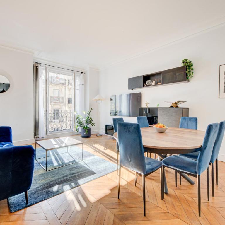 Elegant appartement au pied de Montmartre - Appartement 3 Chambres - 1