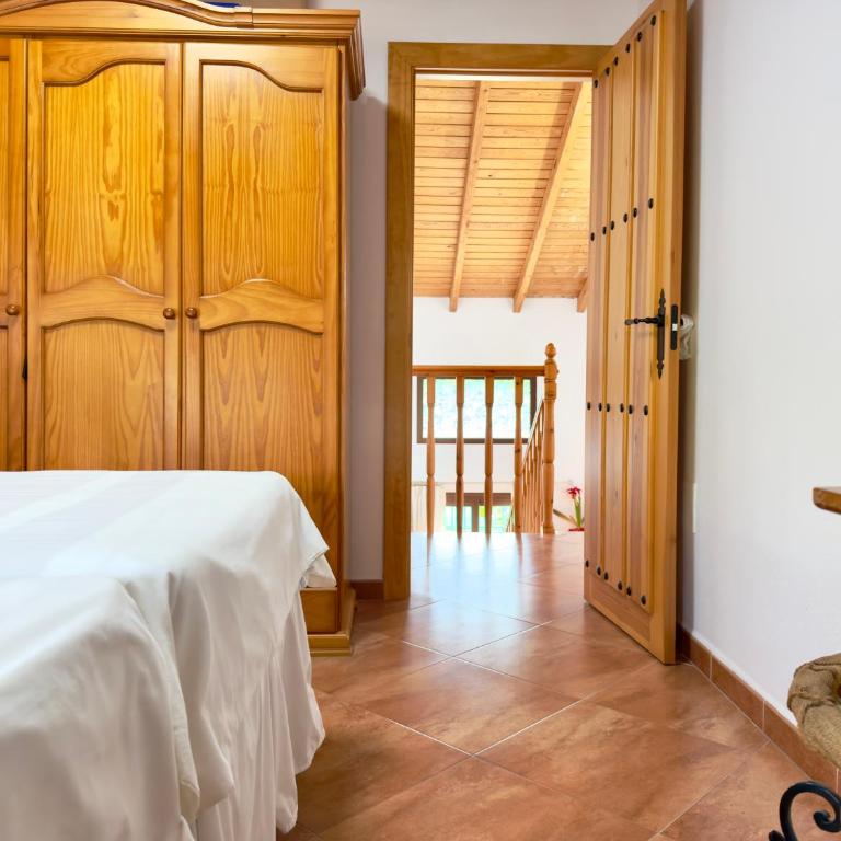 Finca La Terraza - Five-Bedroom House - 13