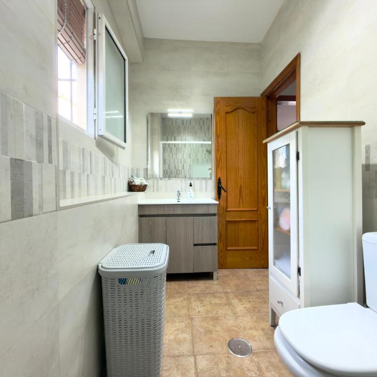 Finca La Terraza - Five-Bedroom House - 10