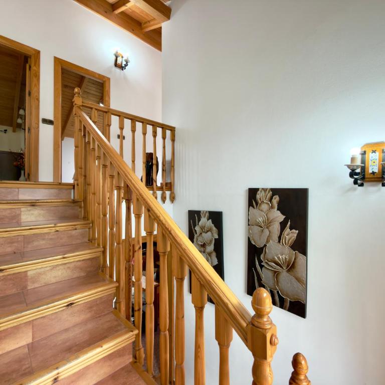 Finca La Terraza - Five-Bedroom House - 8