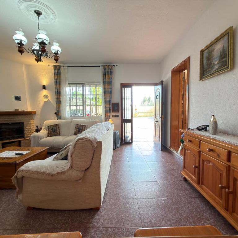 Finca La Terraza - Five-Bedroom House - 31