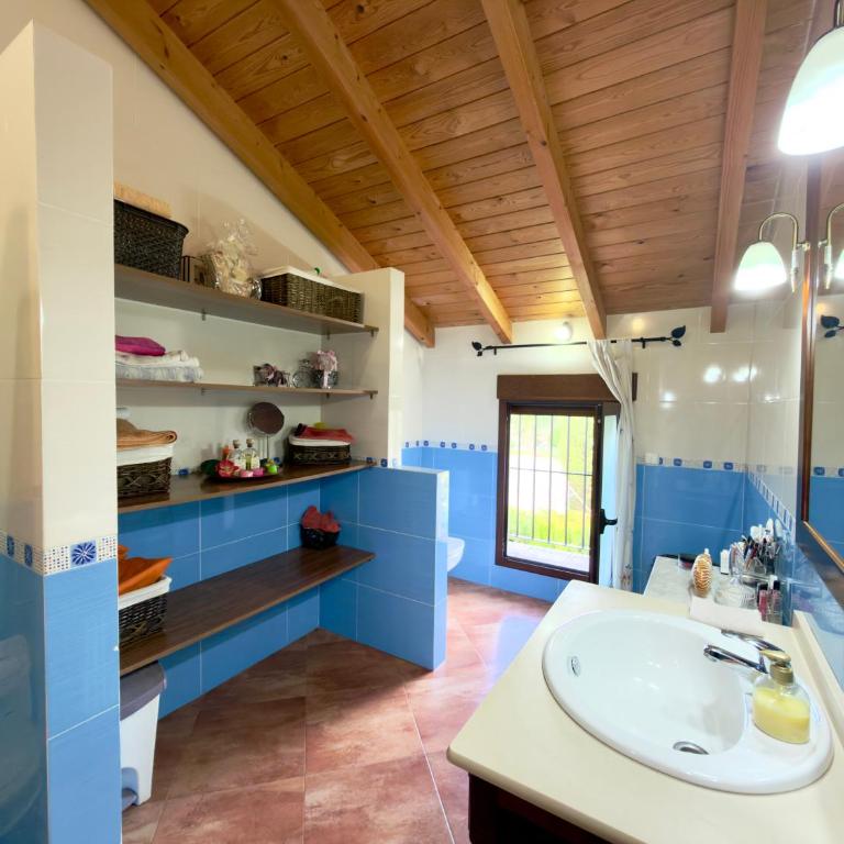 Finca La Terraza - Five-Bedroom House - 30