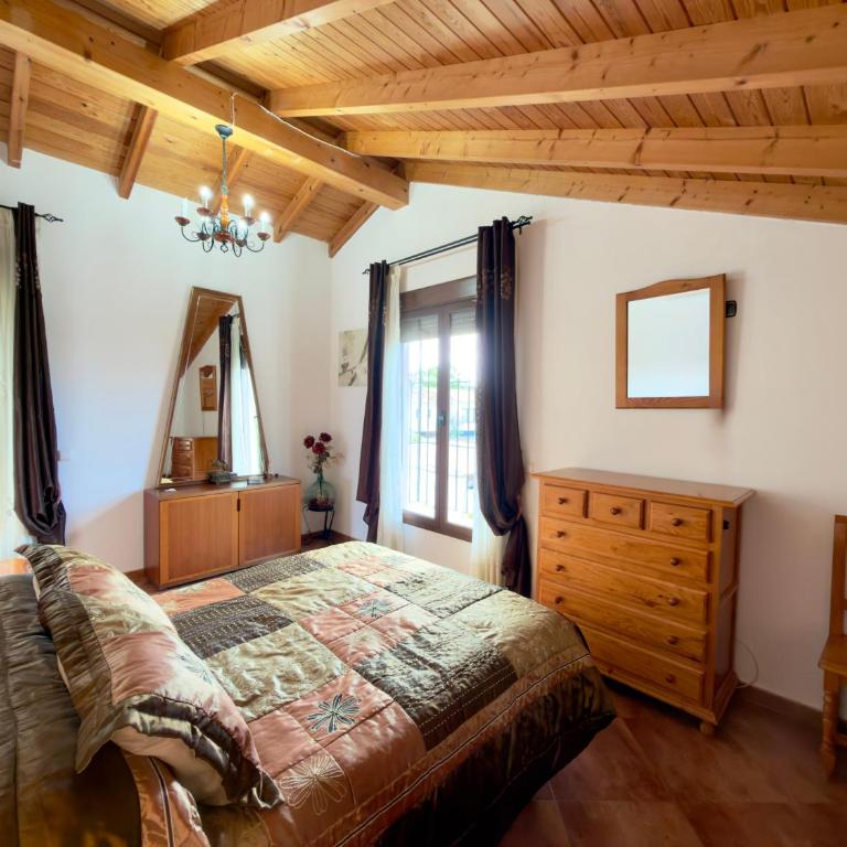 Finca La Terraza - Five-Bedroom House - 35