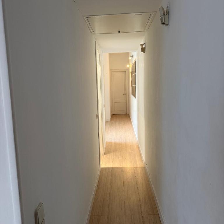 El refugio de Chamberi - Two-Bedroom Deluxe Apartment - 11