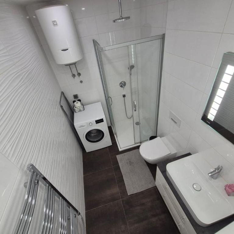 A Blok Modern Apartment - One-Bedroom Apartment - 40