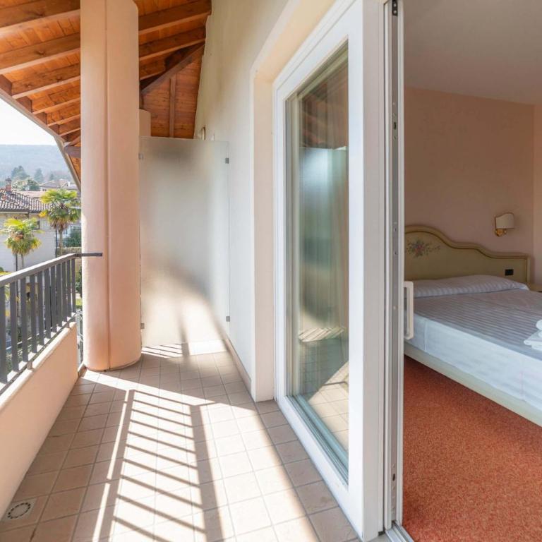 Hotiday Room Collection - Stresa - Camera Tripla - 4
