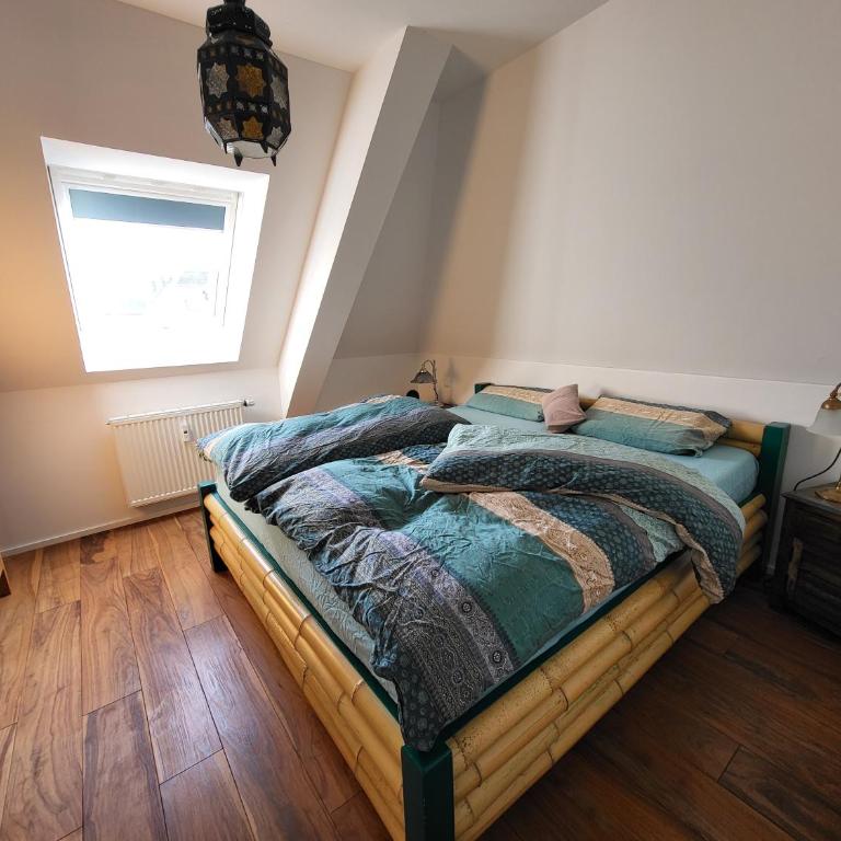 FRIDA - Dachpalais, nahe City, HBF und Wertach-Park - Two-Bedroom Apartment with Balcony - 11