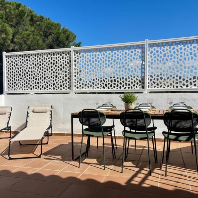 Elviria 2-level Apt Beach-Pool access, fully equipped - Three-Bedroom Apartment - 13