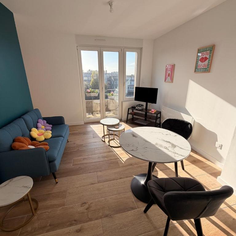 Duplex - pop et coloré - au cœur du centre ville - Appartement 1 Chambre - 1
