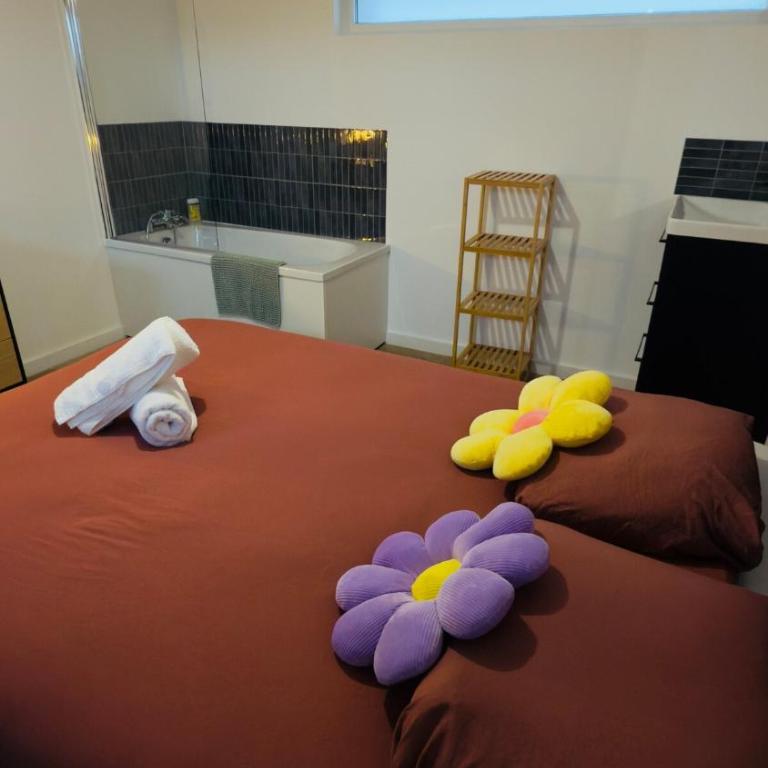 Duplex - pop et coloré - au cœur du centre ville - Appartement 1 Chambre - 5