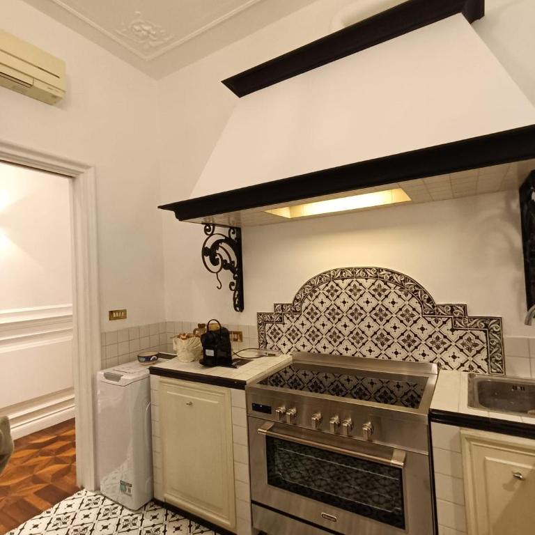 Magna Mater Suite - Appartamento con 3 Camere da Letto - 8