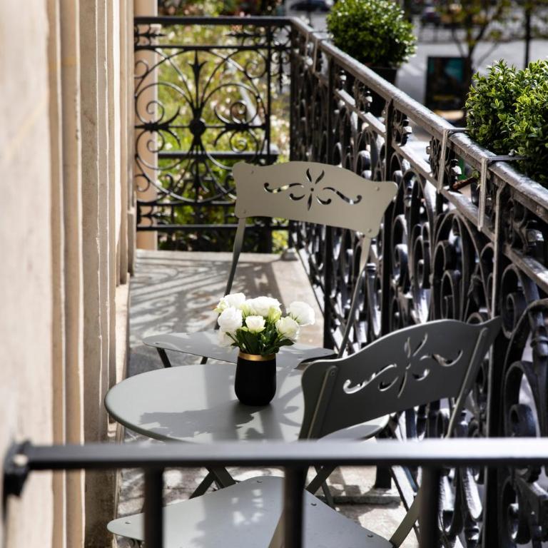 Rayz Eiffel - Chambre Deluxe avec Balcon - 6