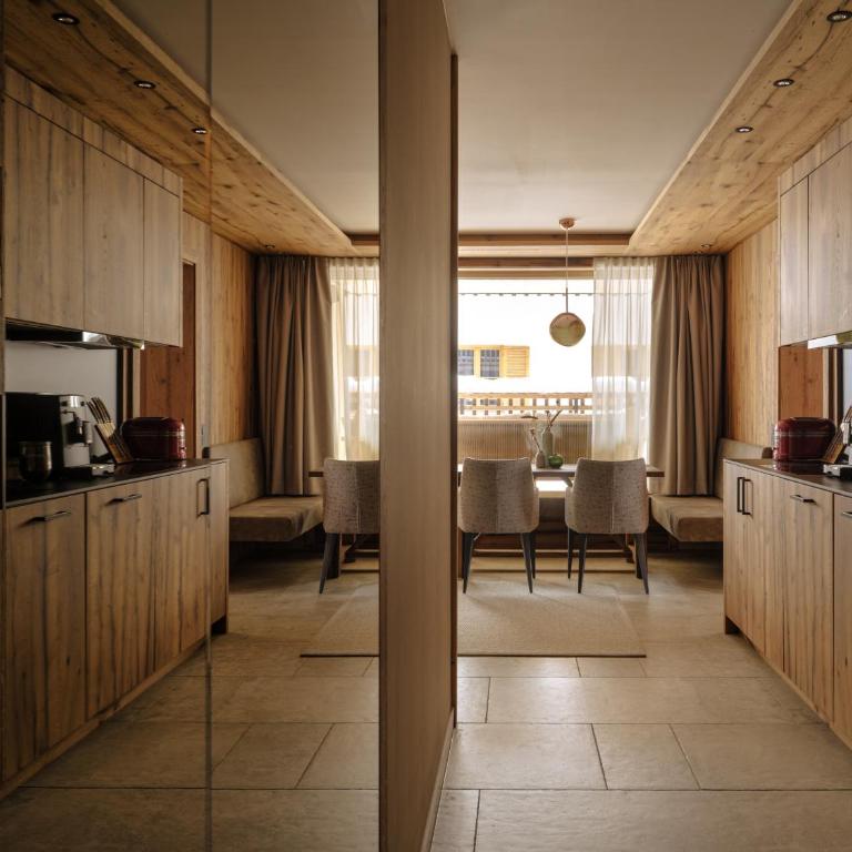 Sandhof Apartments - Apartment mit 2 Schlafzimmern und Bergblick - 4