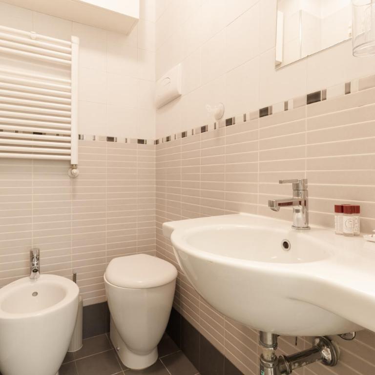 Charming Apartment near M1 Loreto and Iconic Tram 1 to City Center - Appartamento con 2 Camere da Letto - 20