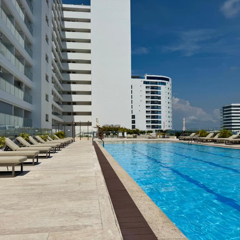 Amazing loft - 2 minutes from the airport! - One-Bedroom Apartment - 30