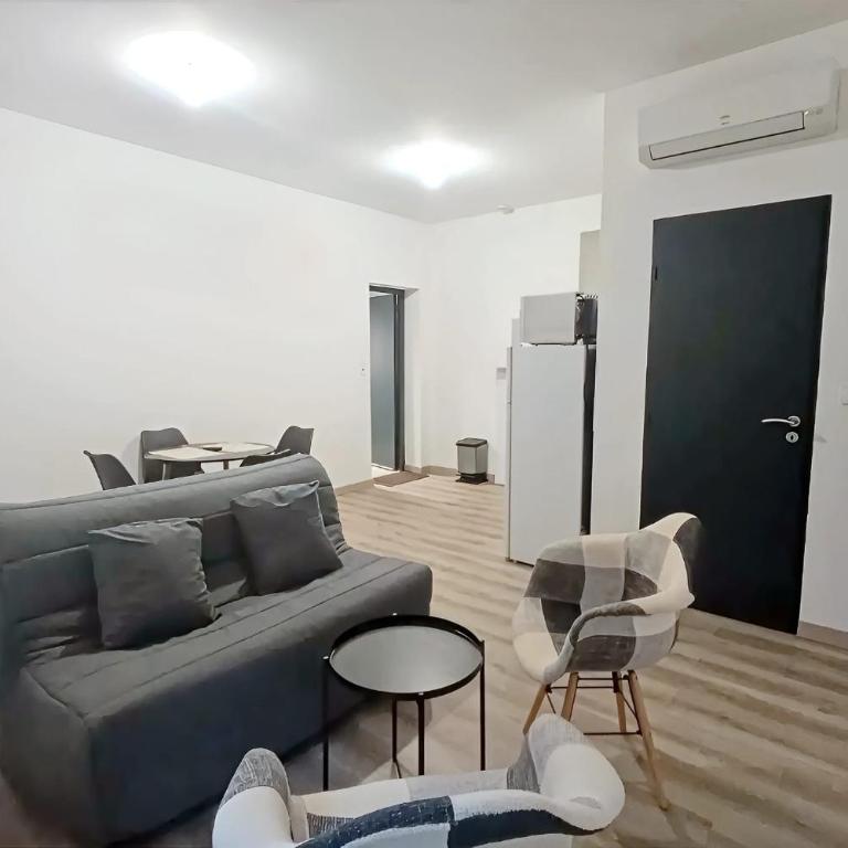 apt 5, 1er étage, un T2 avec terrasse, 4 couchages - Apartamento de 1 dormitorio - 18