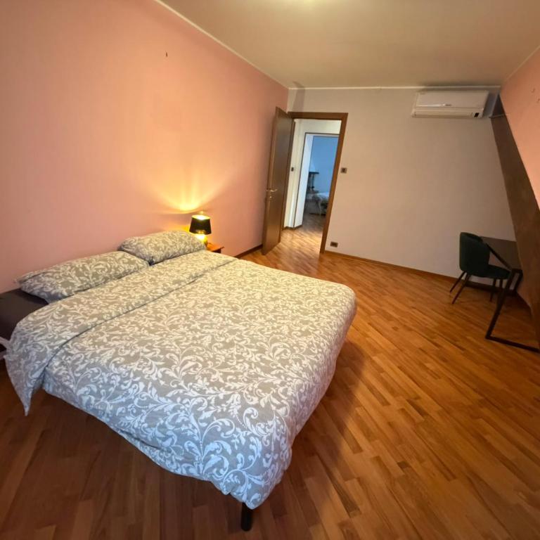 attic Corti with private parking - Appartamento con 2 Camere da Letto - 24