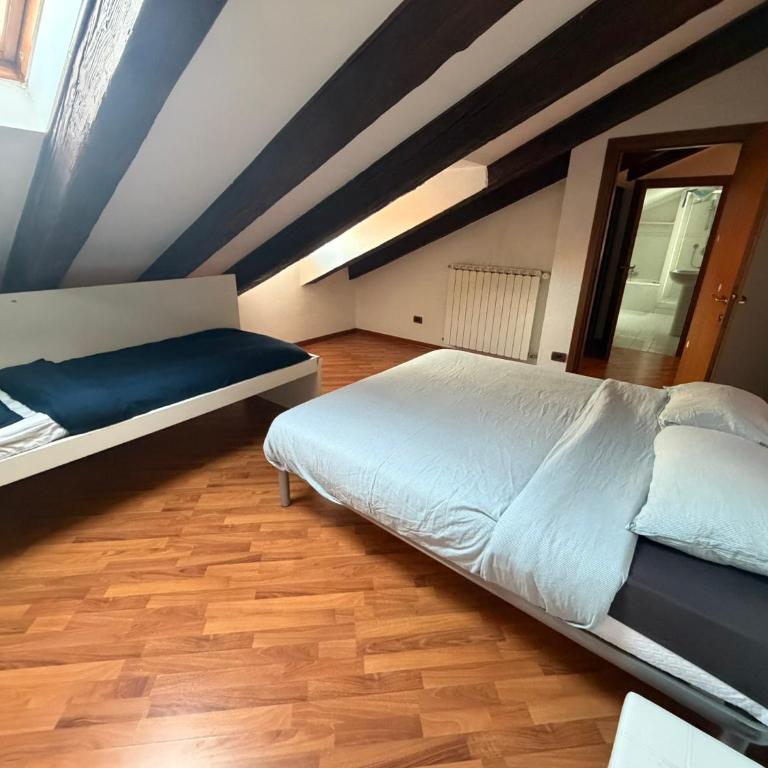attic Corti with private parking - Appartamento con 2 Camere da Letto - 29