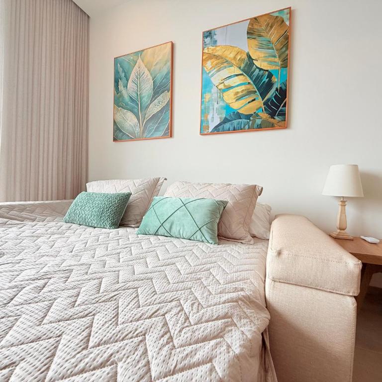 Premium Apartment - Beachfront - Luxury condo - Two-Bedroom Deluxe Apartment with Ocean View - 21