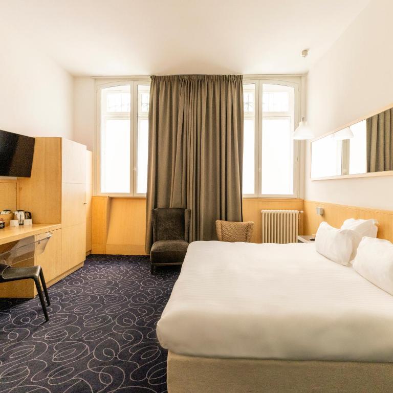Grand Hotel Francais - Chambre Double - Rez-de-Chaussée - Accessible aux Personnes à Mobilité Réduite - 3
