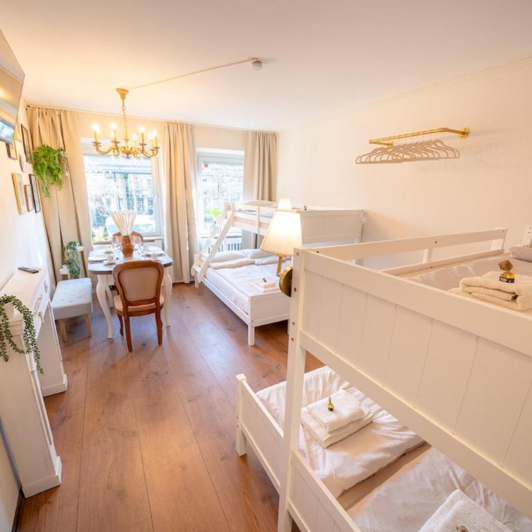 Retro City Apartment mitten in der Altstadt - One-Bedroom Apartment - 10