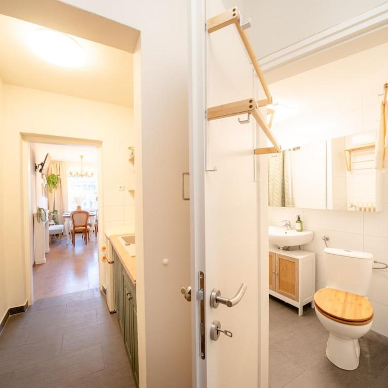 Retro City Apartment mitten in der Altstadt - One-Bedroom Apartment - 21