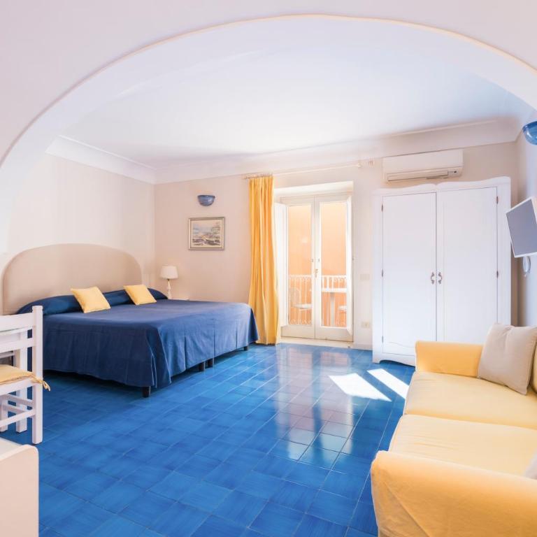 Villa La Tartana - Camera Matrimoniale/Doppia con Letti Singoli con Vista Città - 11