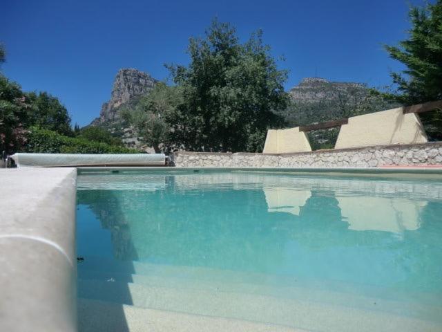 Nice Petite maison mitoyenne avec piscine - Maison 1 Chambre - 3