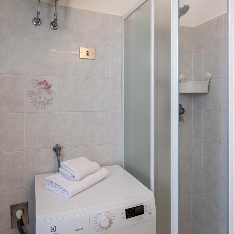 GuestHost - Central Sanremo Penthouse with Terrace - Appartamento con 2 Camere da Letto - 23