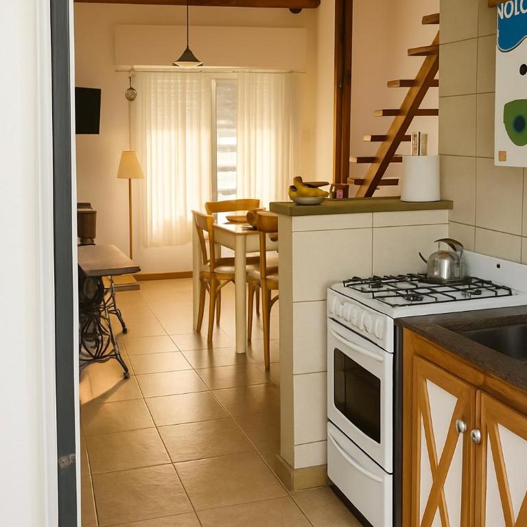 Complejo Hermoseños - Two-Bedroom Apartment - 8
