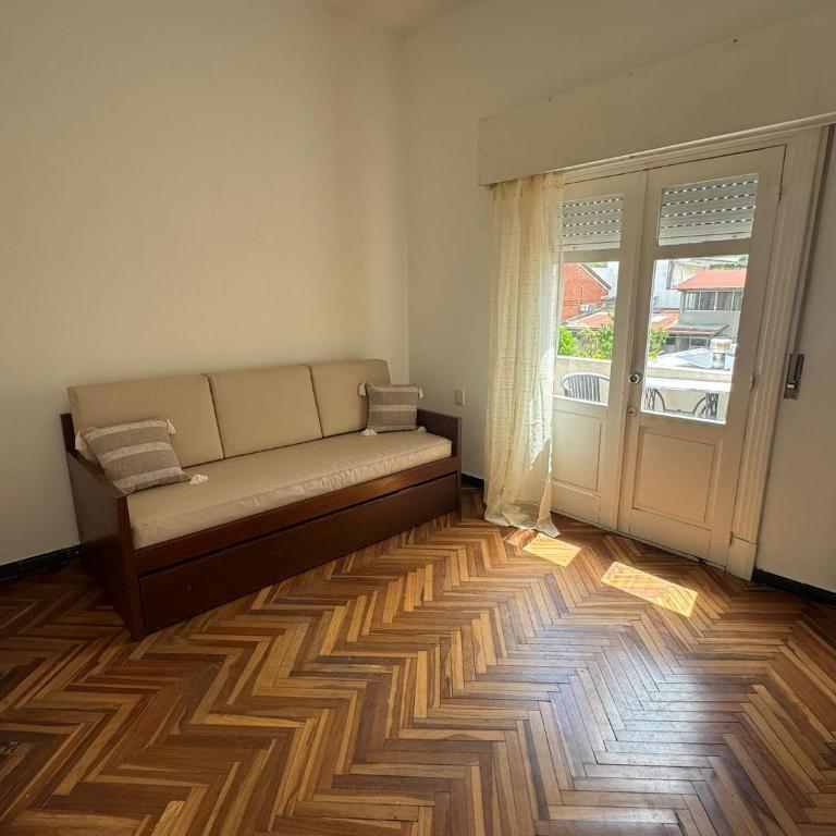 Amplia Planta - 3 dorm con Terraza y Parrilla, ideal familia - Three-Bedroom Apartment - 10