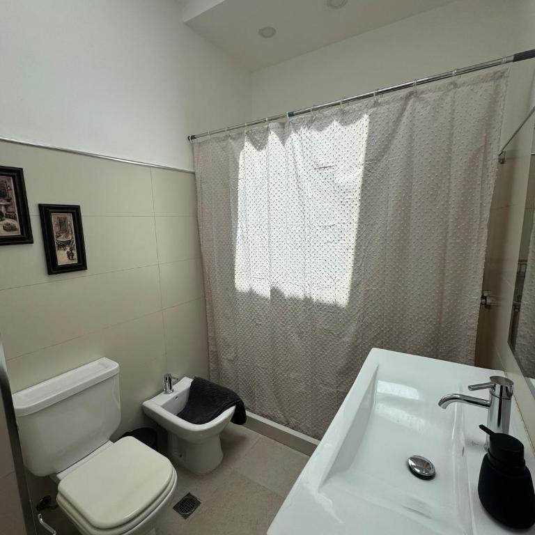 Amplia Planta - 3 dorm con Terraza y Parrilla, ideal familia - Three-Bedroom Apartment - 18