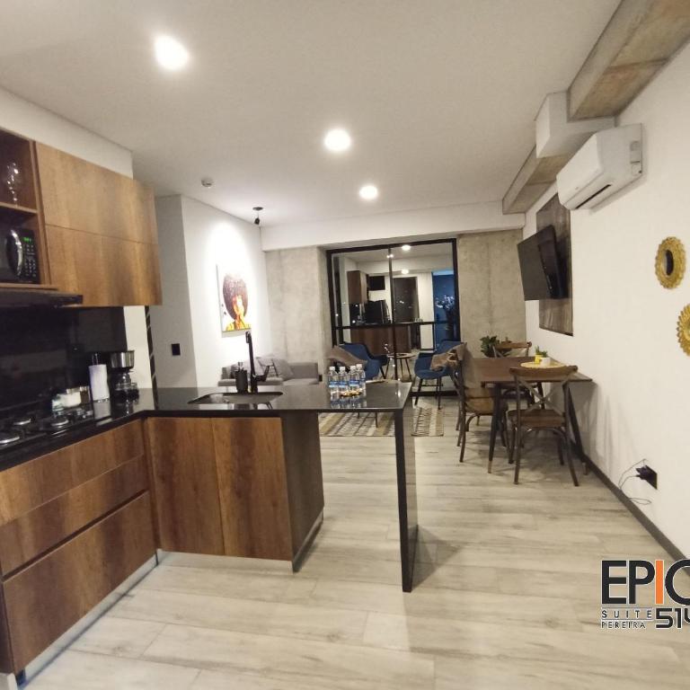 Epic Suite 514 Family Deluxe 2 Room 5P Airport - Superior Double Room - 31