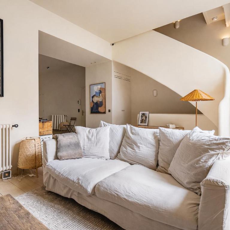 Elegant Triplex with Terrace & AC - Perfect for 6 Guests - Apartamento de 3 dormitorios - 16