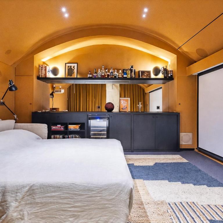 Elegant Triplex with Terrace & AC - Perfect for 6 Guests - Apartamento de 3 dormitorios - 13