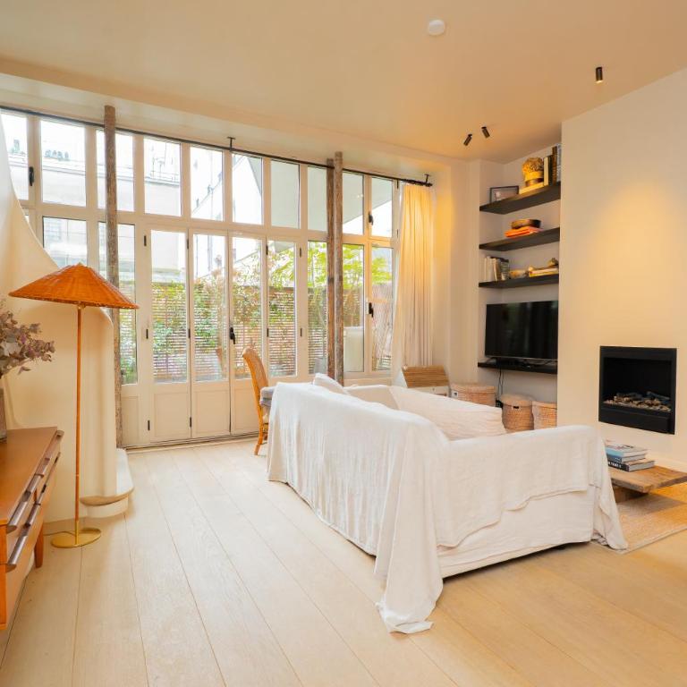 Elegant Triplex with Terrace & AC - Perfect for 6 Guests - Apartamento de 3 dormitorios - 5