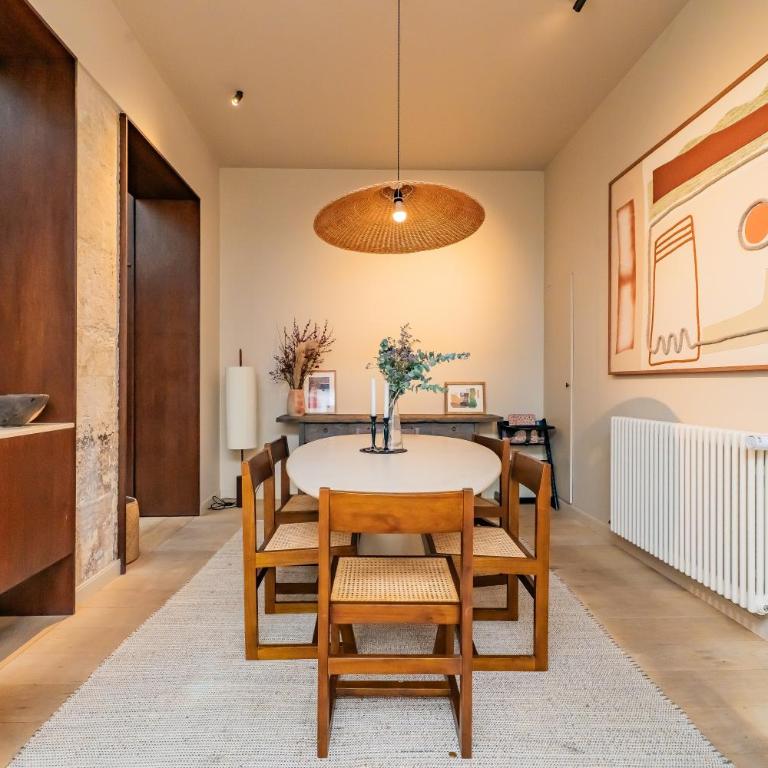 Elegant Triplex with Terrace & AC - Perfect for 6 Guests - Apartamento de 3 dormitorios - 4