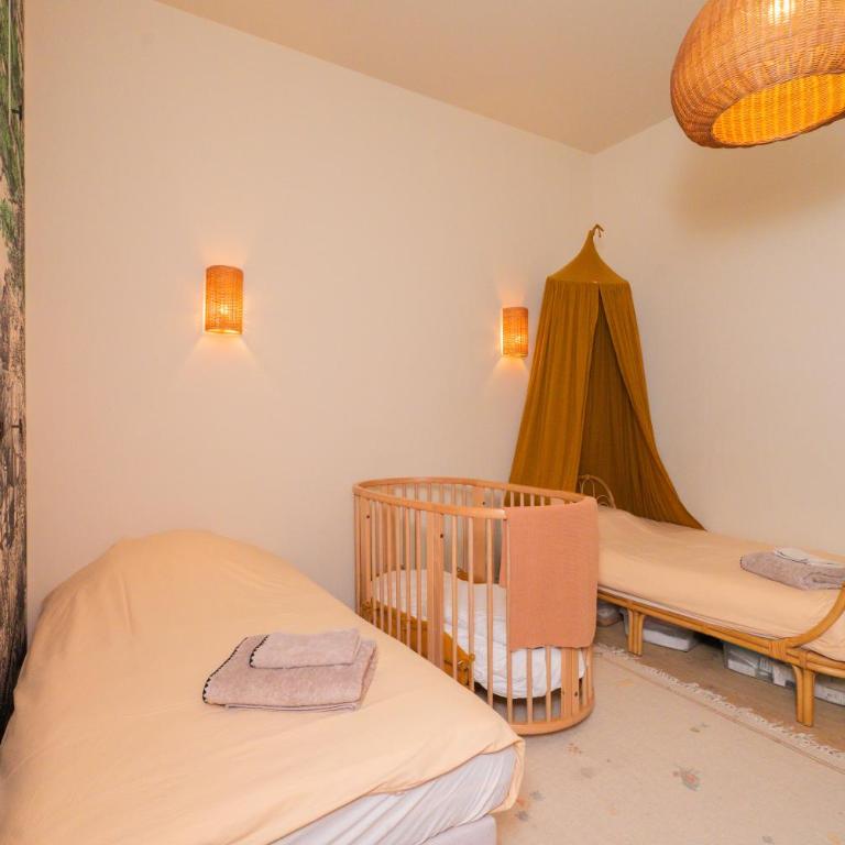 Elegant Triplex with Terrace & AC - Perfect for 6 Guests - Apartamento de 3 dormitorios - 11